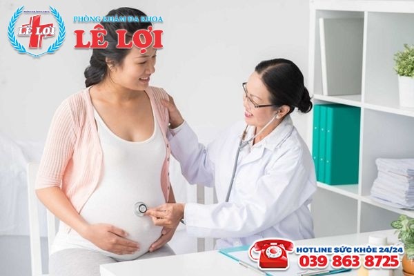 Thăm khám thai định kỳ để kiểm tra sức khỏe của thai nhi